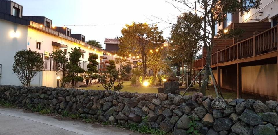 Jeju Abientot Villa Seogwipo Ngoại thất bức ảnh