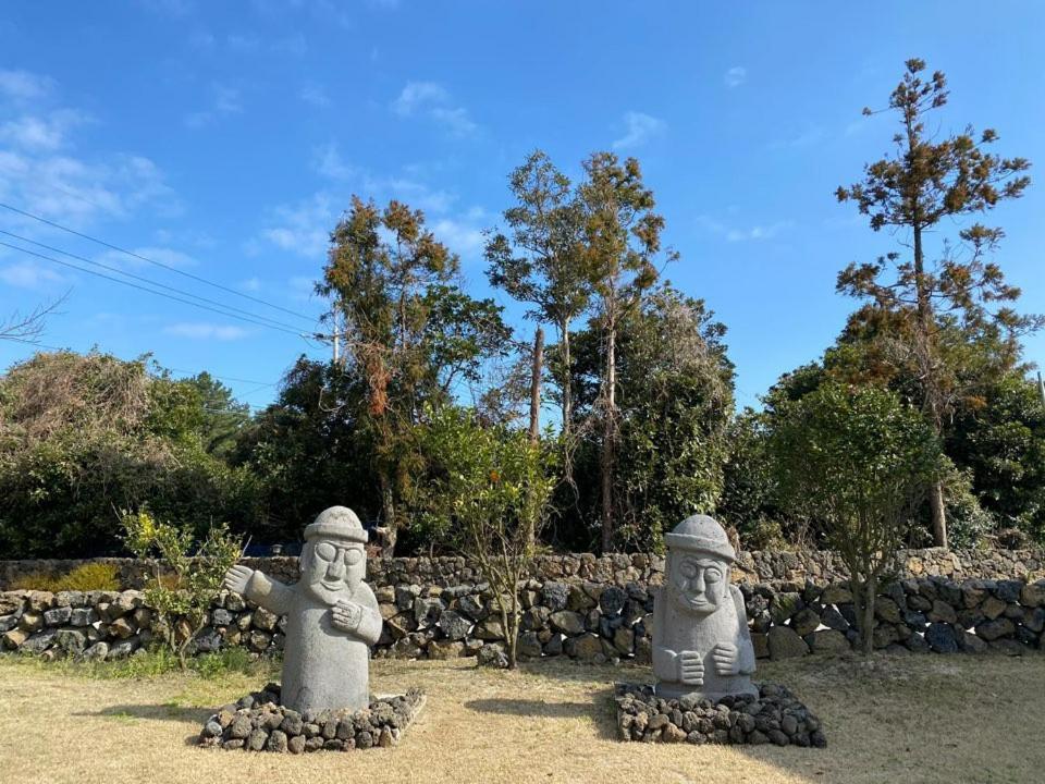 Jeju Abientot Villa Seogwipo Ngoại thất bức ảnh